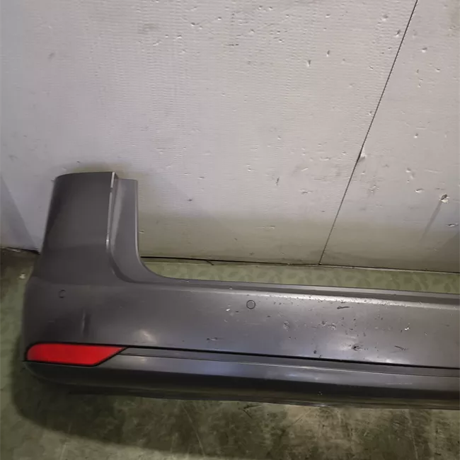 Paraurti posteriore con sensore parcheggio Primer