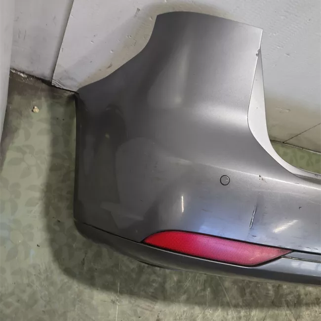 Paraurti posteriore con sensore parcheggio Primer