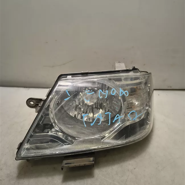 Proiettore sinistro con fanalino anteriore