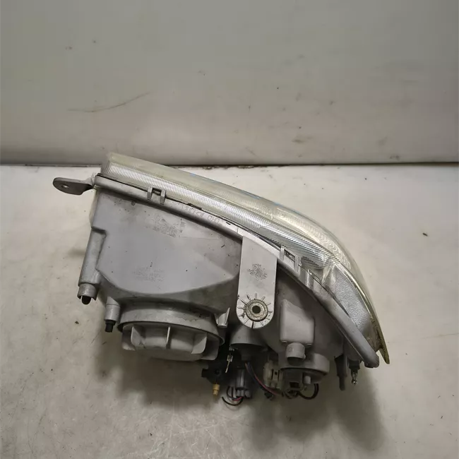 Proiettore destro con fanalino anteriore