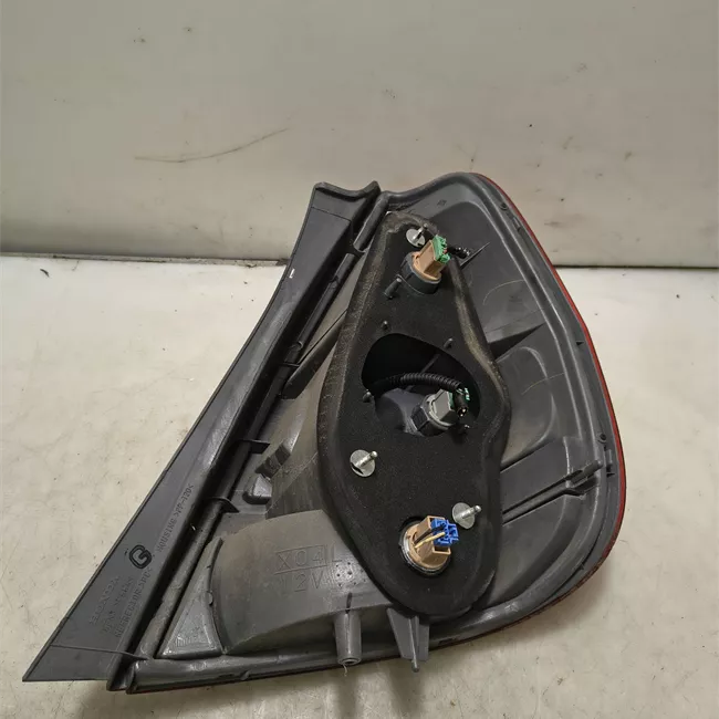 Fanale posteriore sinistro 2005>