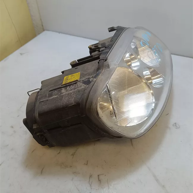 Proiettore destro t.1T6018000<. Cromo