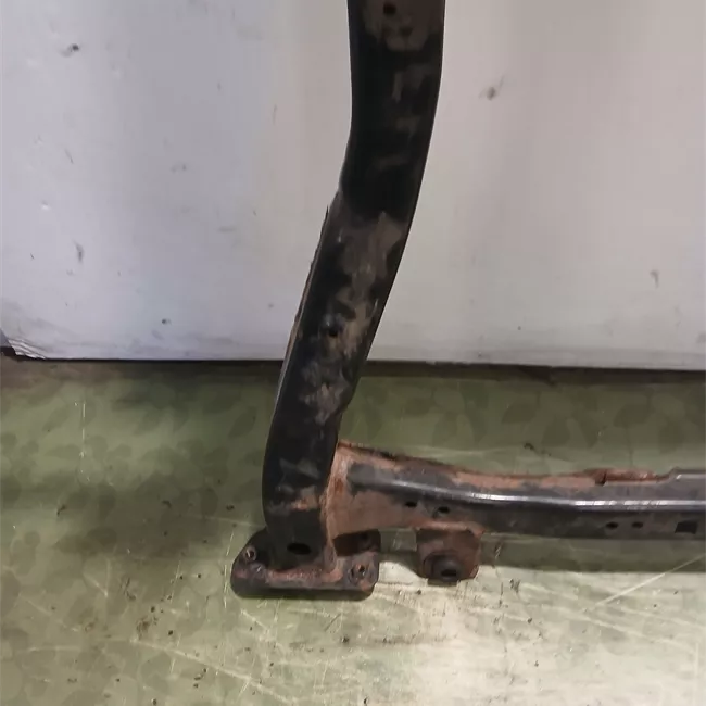 Telaio ausiliario anteriore con traversa