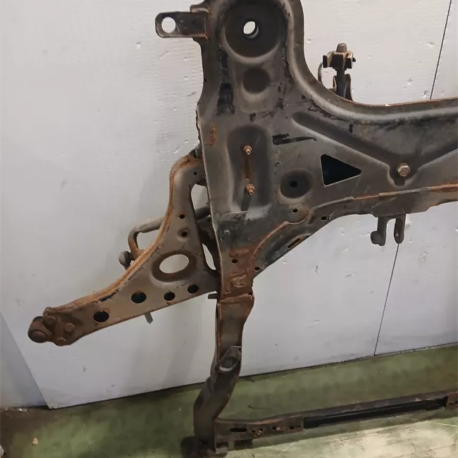 Telaio ausiliario anteriore con traversa