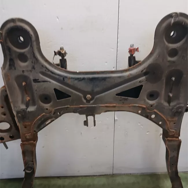 Telaio ausiliario anteriore con traversa