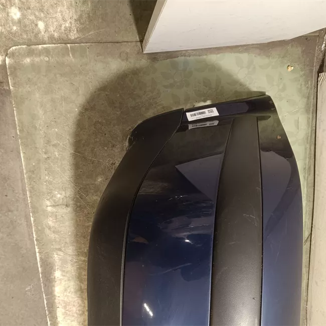 Paraurti posteriore con primer