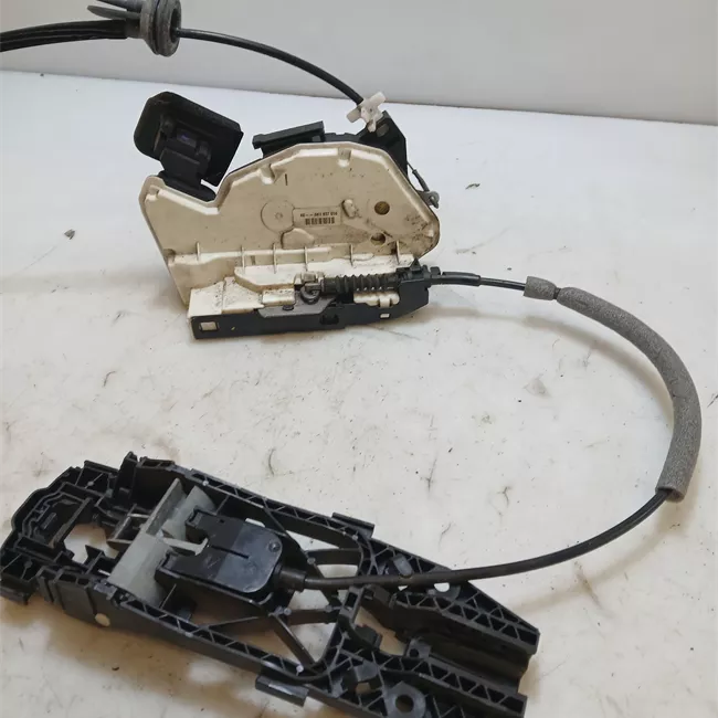 Serratura porta anteriore destra