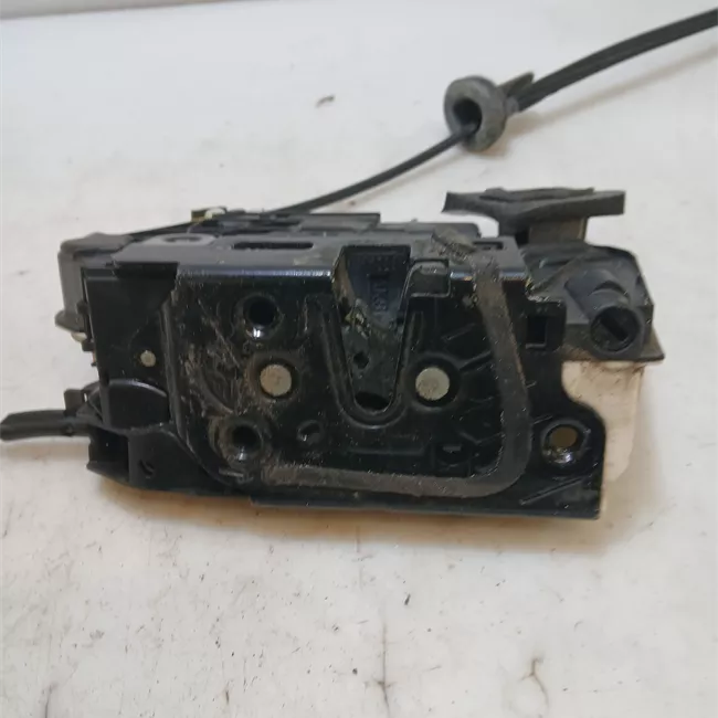 Serratura porta anteriore destra