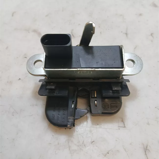 Serratura portello posteriore nero satinato