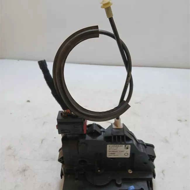 Serratura porta anteriore destra