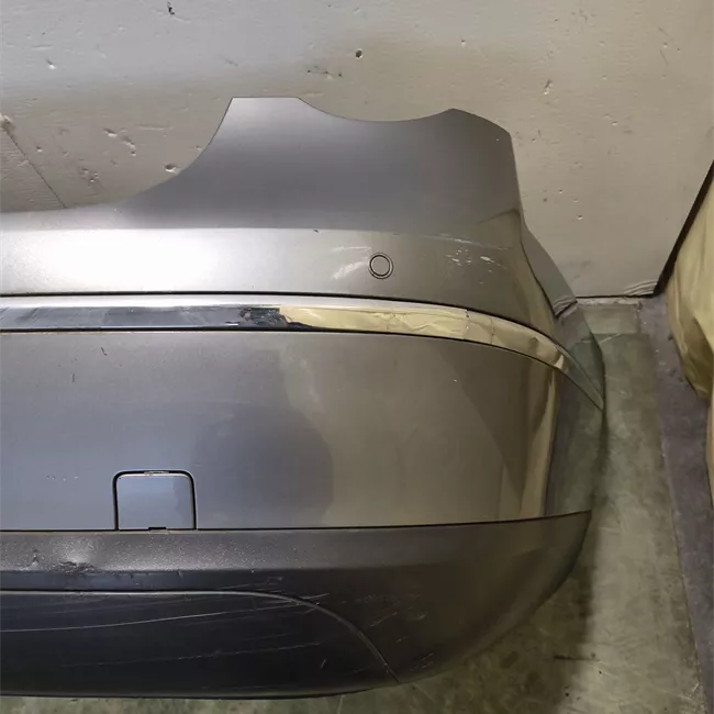 Paraurti posteriore con parktronic primer