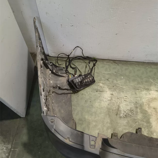 Paraurti posteriore con parktronic primer