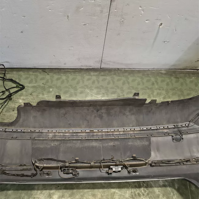 Paraurti posteriore con parktronic primer