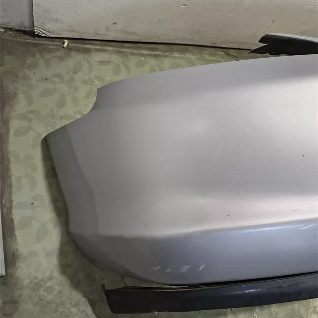 Paraurti anteriore Argento metallico