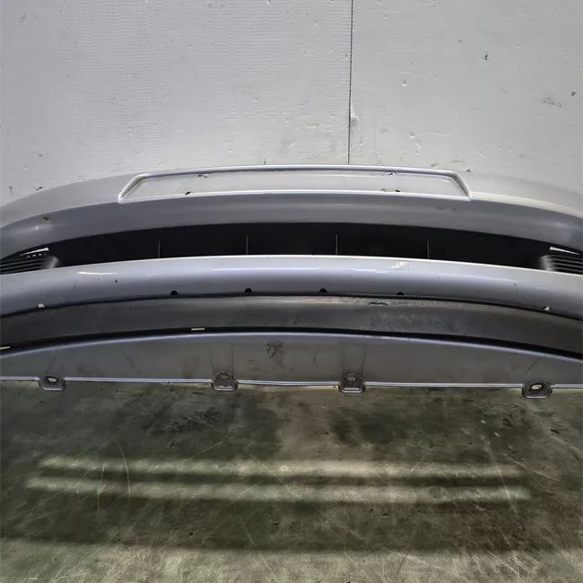 Paraurti anteriore Argento metallico