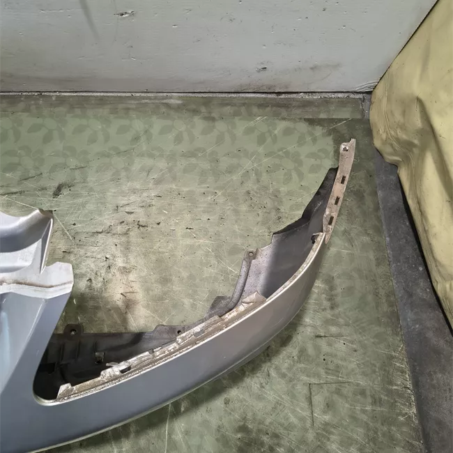 Paraurti anteriore Argento metallico