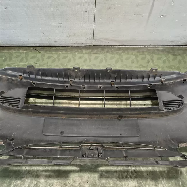 Paraurti anteriore Argento metallico