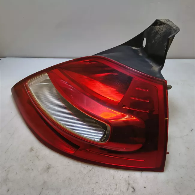 Fanale posteriore destro