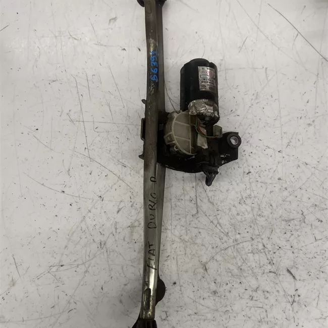 Meccanismo tergiparabrezza con motorino