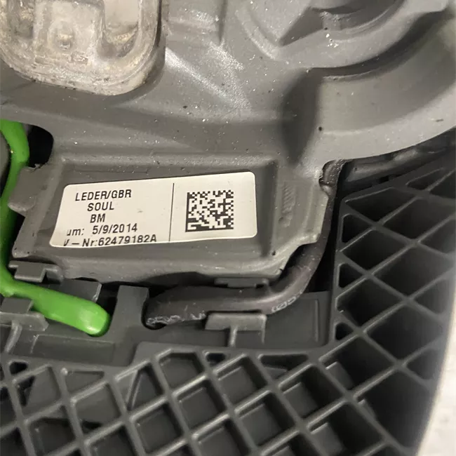 Volante 4 raggi Pelle multifunzione nero