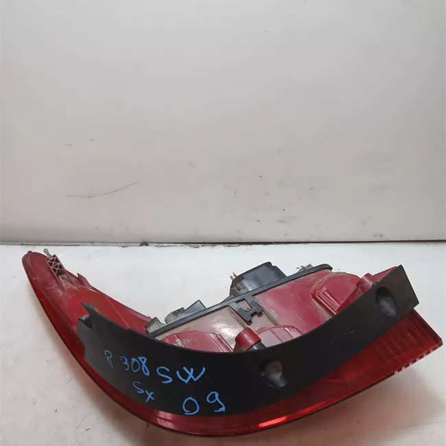 Fanale posteriore sinistro con 1 faro retromarcia