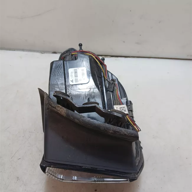 Fanale posteriore parte esterno sinistro Led