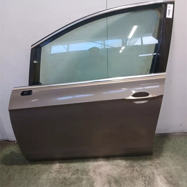 Porta anteriore sinistra