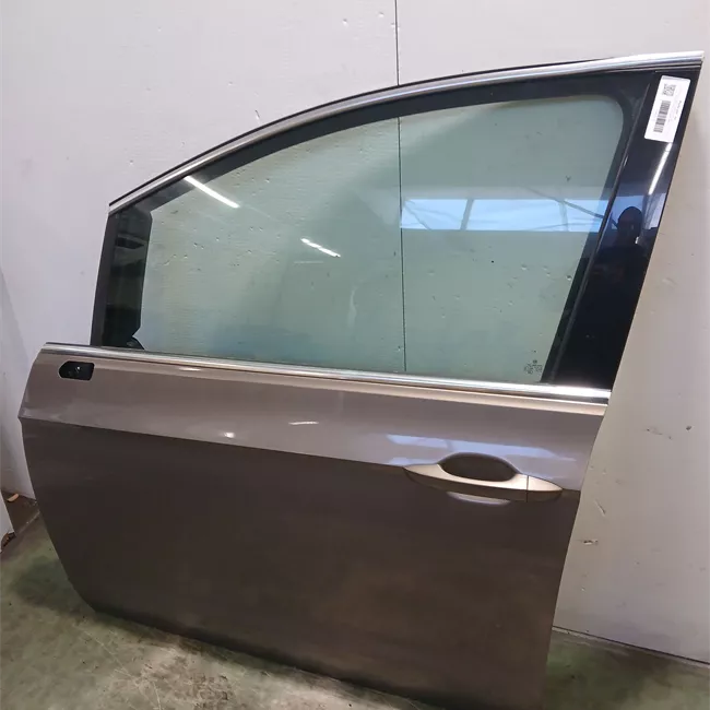 Porta anteriore sinistra