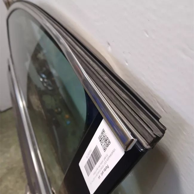 Porta anteriore sinistra