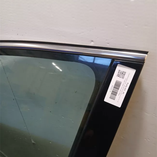 Porta anteriore sinistra