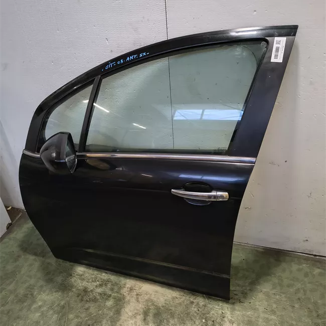 Porta anteriore sinistra