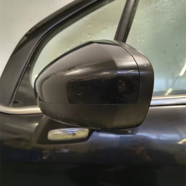 Porta anteriore sinistra