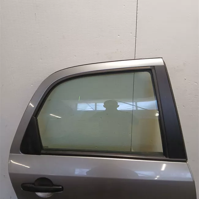 Porta posteriore destra