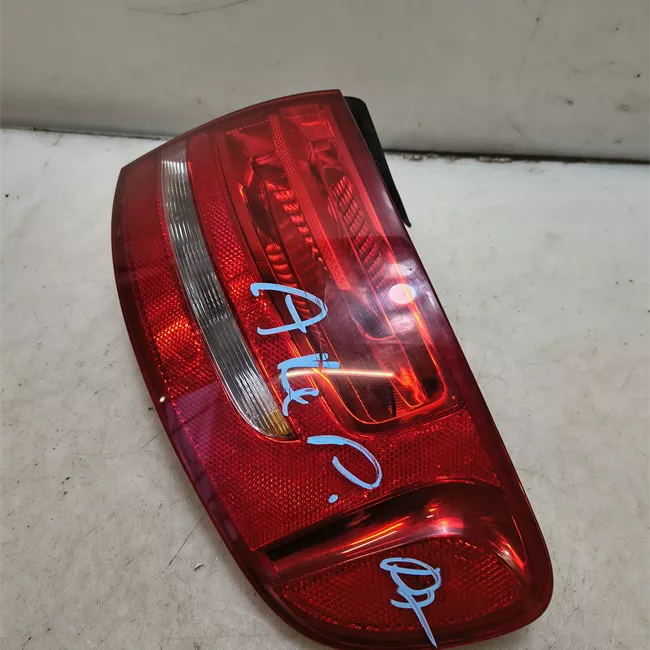 Fanale posteriore parte esterno destro