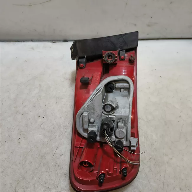 Fanale posteriore parte esterno destro