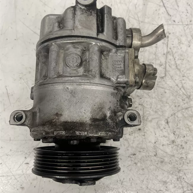 Compressore aria condizionata rotazionale