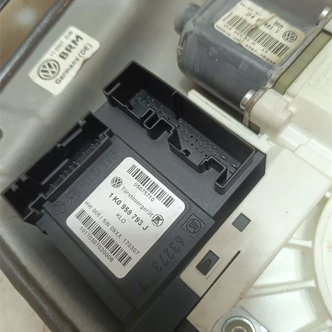 Alzacristallo elettrico porta anteriore sinistro