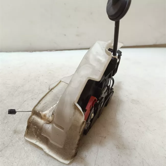 Serratura porta anteriore sinistra