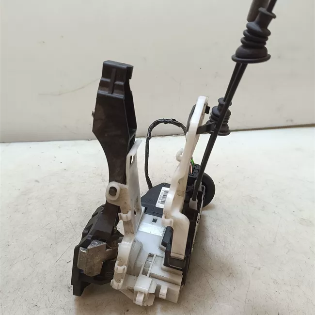 Serratura porta anteriore sinistra