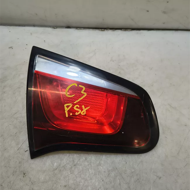 Catarifrangente posteriore sinistro