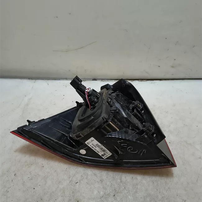 Fanale posteriore parte esterno destro