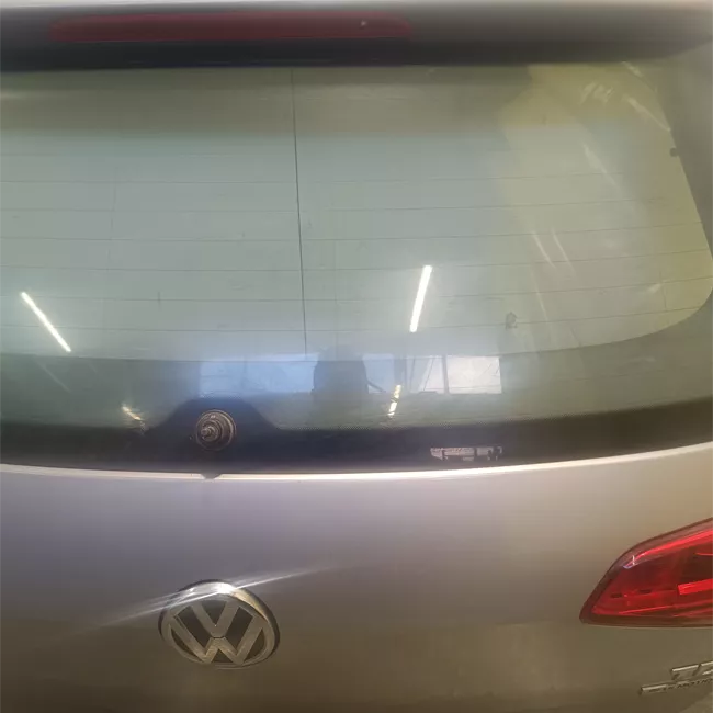 Portello posteriore senza spoiler post