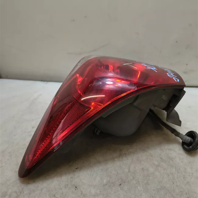 Fanale posteriore parte esterno destro