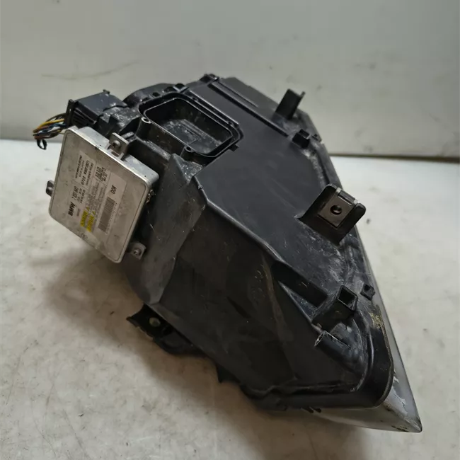 Proiettore destro zkw luce xenon