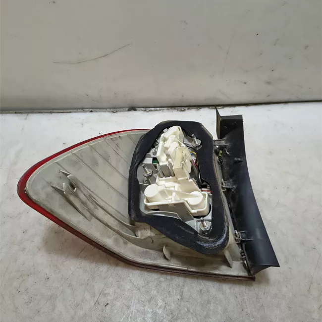 Fanale posteriore parte esterno destro