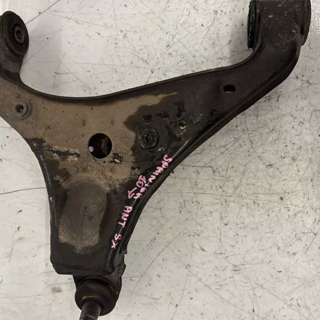 Braccio oscillante sospensione anteriore sinistro