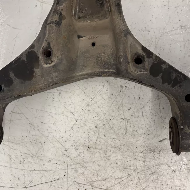 Braccio oscillante sospensione anteriore destro