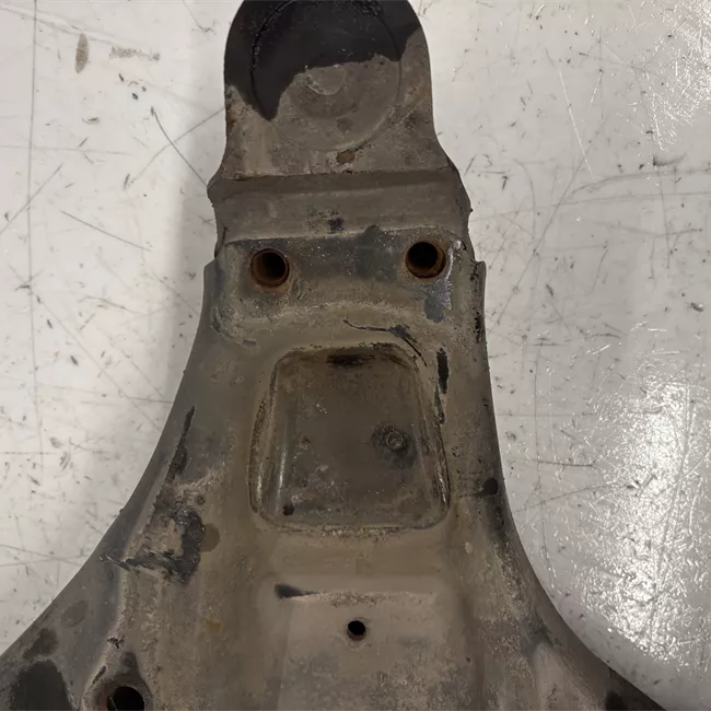 Braccio oscillante sospensione anteriore destro