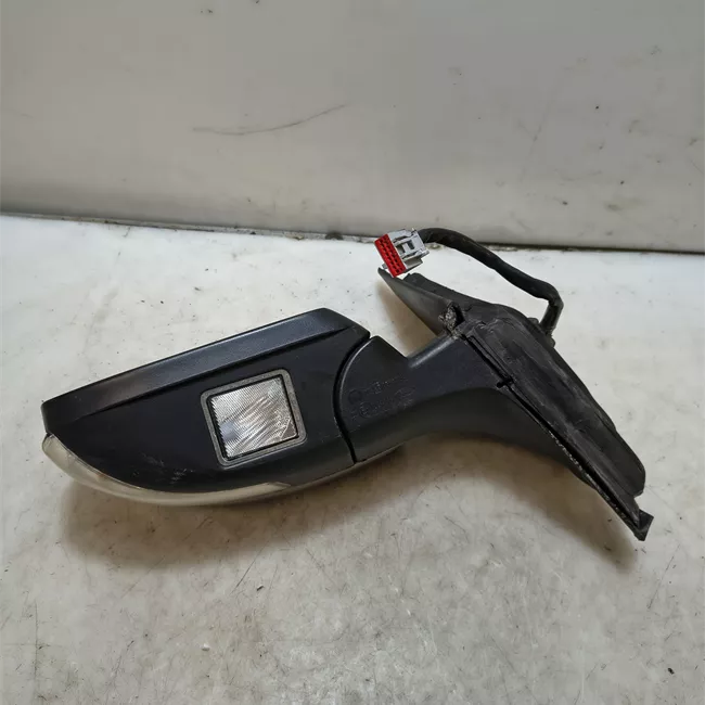 Retrovisore esterno regolazione elettrica sinistro con luce cortesia, fanalino laterale