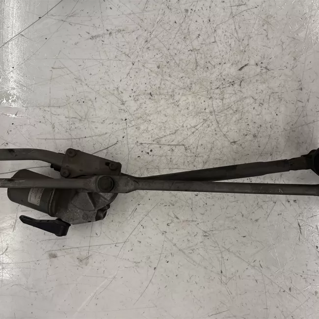 Meccanismo tergiparabrezza con motorino